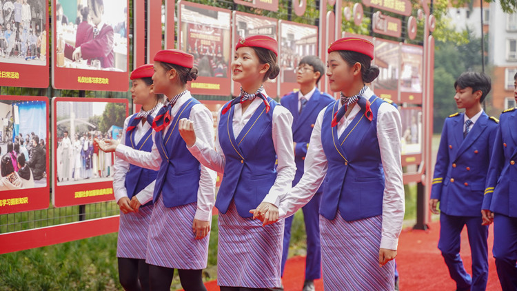 技能型社會建設(shè)背景下1+X證書制度推進價值、問題及策略