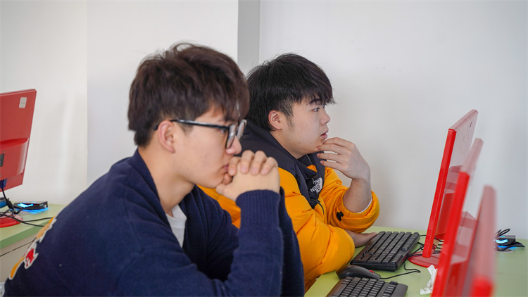 名企定向班開課啦！助力新華學(xué)子就業(yè)夢！