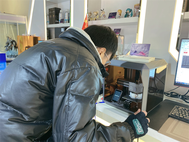 打工太辛苦擇校再讀，用技術(shù)與實力逆襲