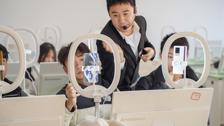 高職生職業(yè)素養(yǎng)亟待提升 該如何賦能學生成才增智