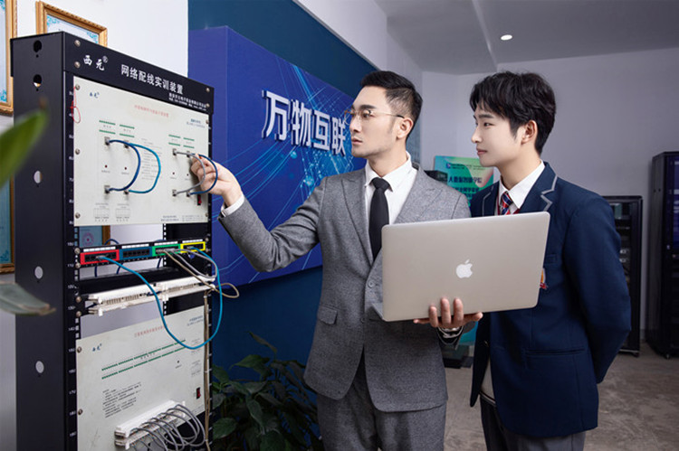 就業(yè)寒潮來襲，新華這類人才卻被市場熱搶！