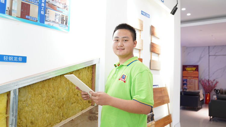 新生學(xué)子|風(fēng)華正茂，年富力強(qiáng)