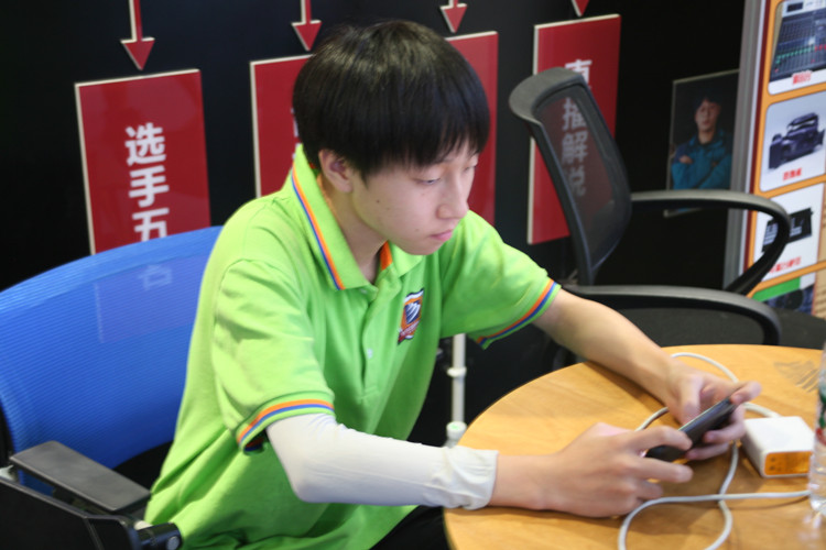 成功學(xué)子|揚(yáng)風(fēng)扢雅，專注精進(jìn)