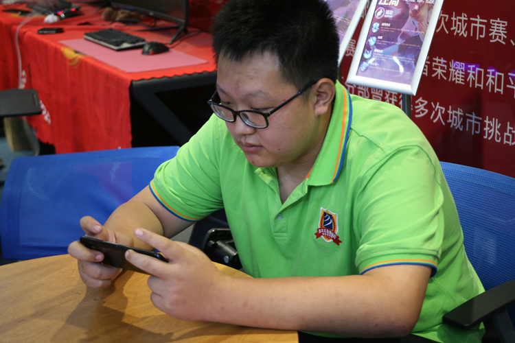 新生學(xué)子|登峰造極，德才并育