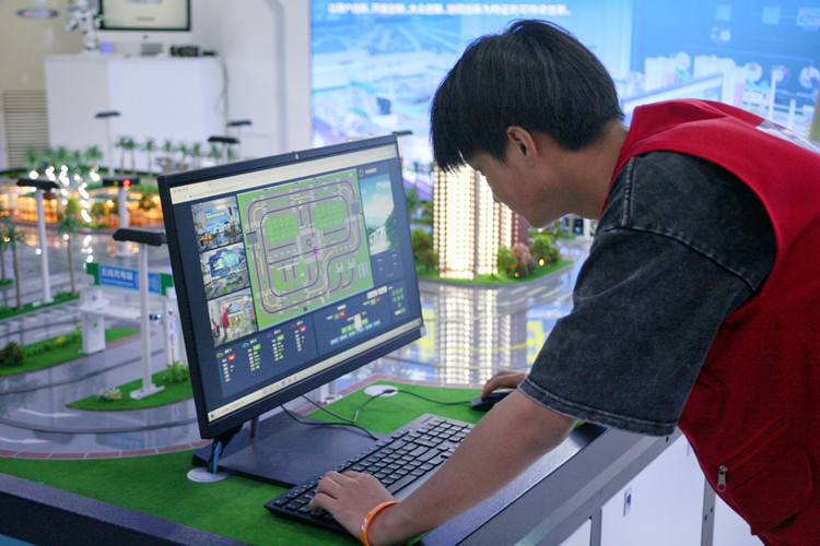 成功學子|明心見性，技藝則一