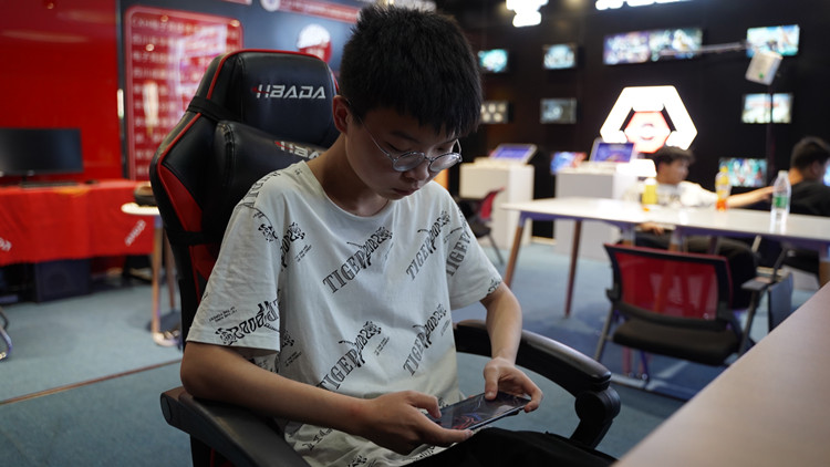 新生學(xué)子|不負(fù)青春，不負(fù)自我