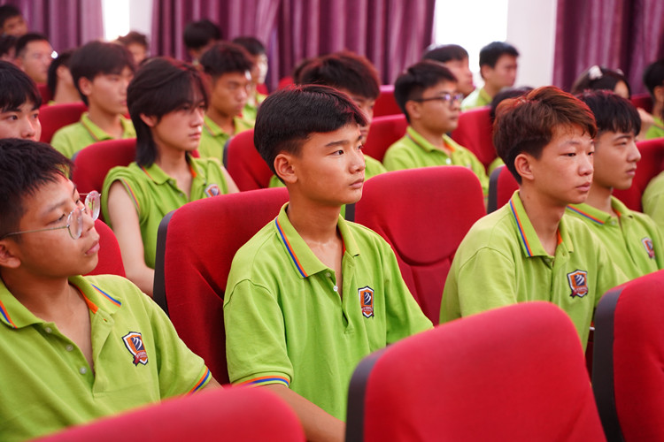 新華&四川中志校企定向班開班典禮圓滿落幕！