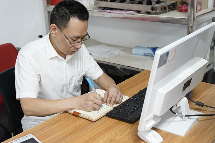 開學(xué)季，新華有話對你說......