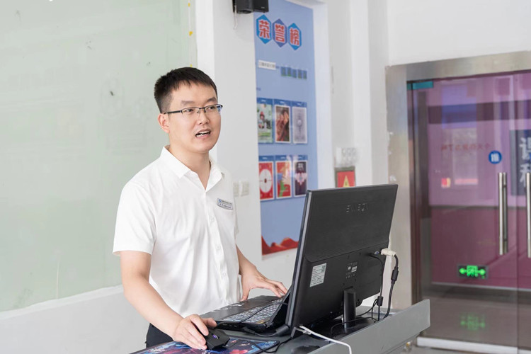 開學(xué)季，新華有話對你說......