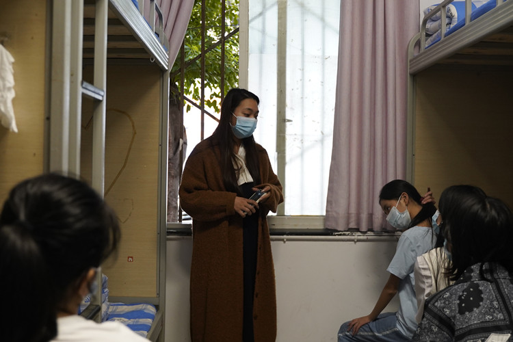 疫情賽風雪，師恩駐新華