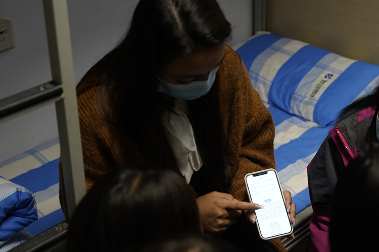 疫情賽風雪，師恩駐新華