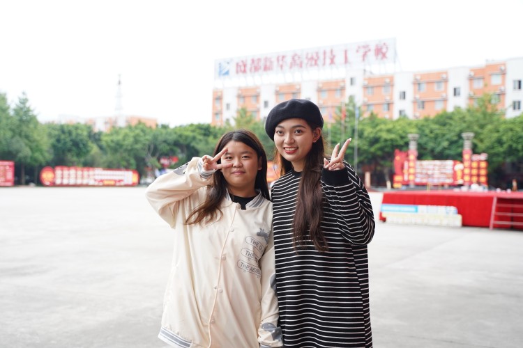 新生故事|再聚新華，共訴情誼