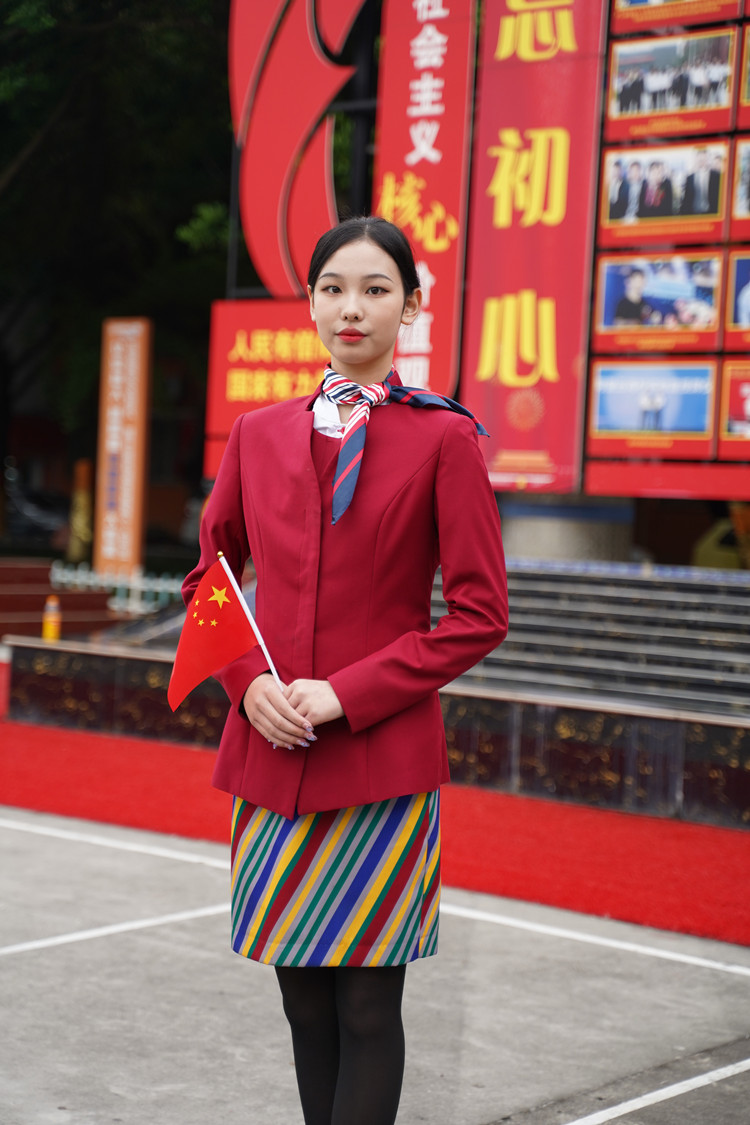 祖國頌！新華迎國慶，祝?！罢b”祖國