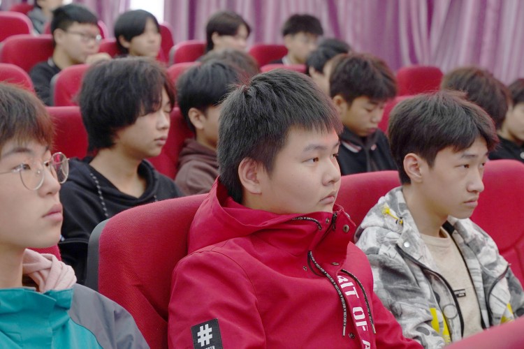 大咖新華行|星耀教育引領(lǐng)電競之星