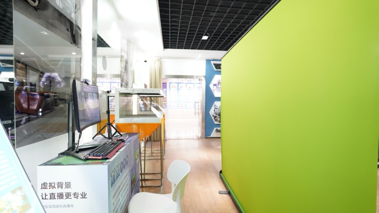 搭上5G順風(fēng)車？多重利好助推VR行業(yè)新熱潮 