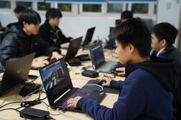 優(yōu)秀學子|重返母校，再拾夢想