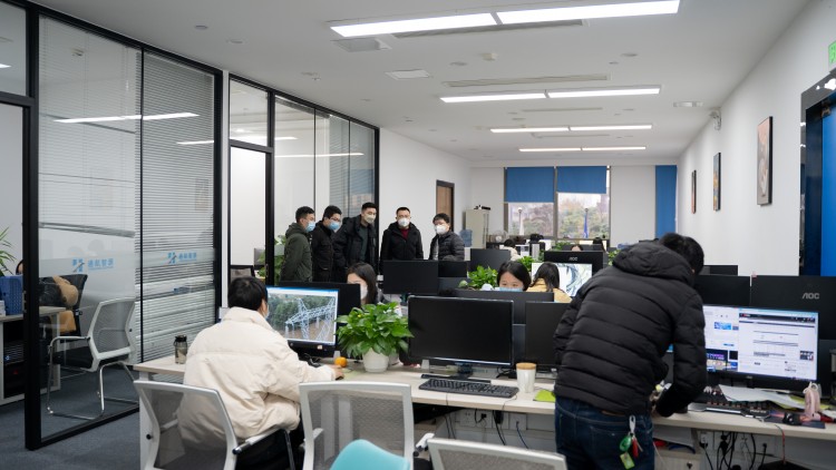 新華就業(yè)有高度，新年回訪有溫度