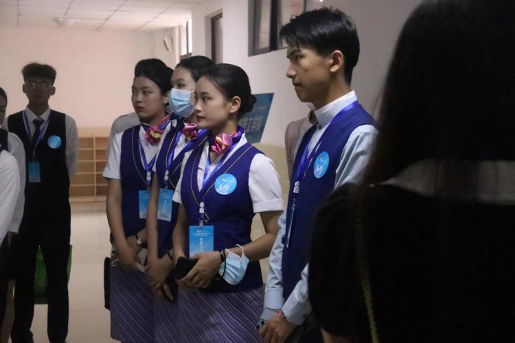 優(yōu)秀學(xué)子|逐夢(mèng)藍(lán)天，共赴未來(lái)