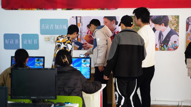 乘風(fēng)遠(yuǎn)航啟新程，春華秋實繪藍(lán)圖