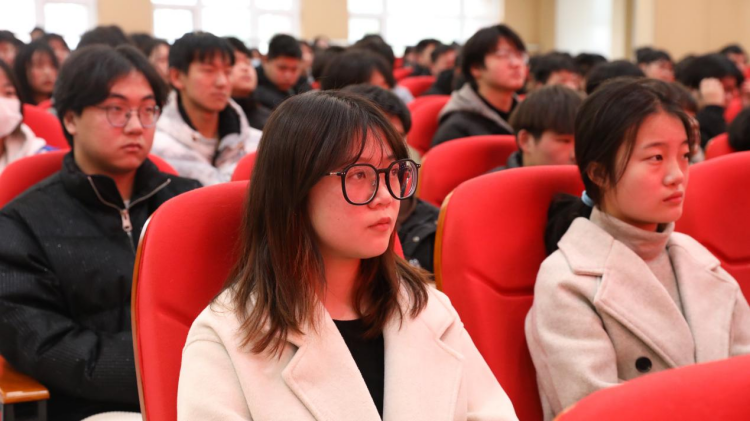 親授頂尖技能，世界技能大賽首席專家葉維中走進(jìn)新華！