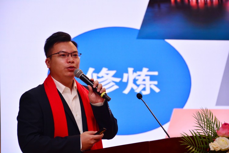 開學(xué)第一課丨弘揚工匠精神，實現(xiàn)技能報國