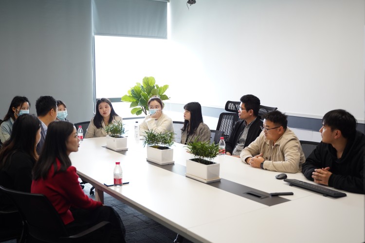 心系畢業(yè)學(xué)子，溫暖就業(yè)之路