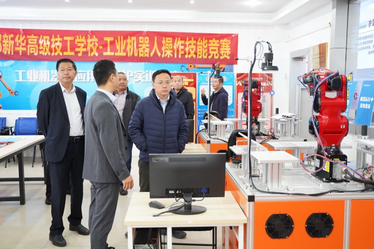 調(diào)研促發(fā)展，攜手育青苗