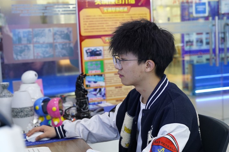 優(yōu)秀學(xué)子|全新起點(diǎn)，再度逐夢