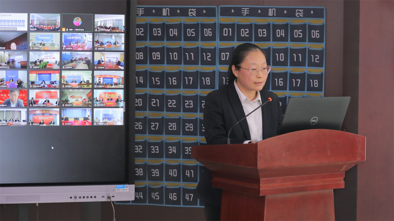 匯聚全國名師 實(shí)戰(zhàn)練兵分享 新華名師巡講開啟暑期全員“充電”模式