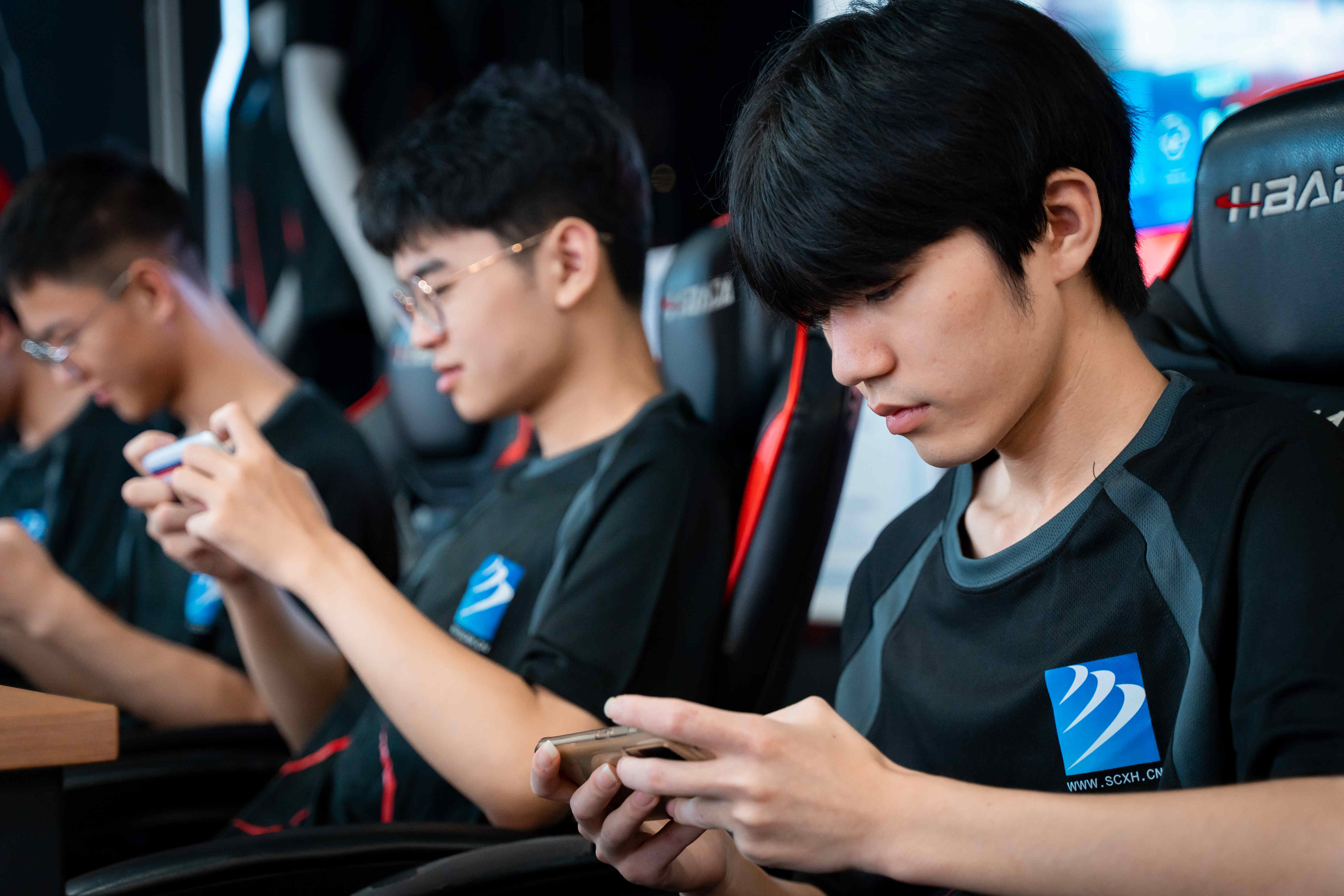 激情燃燒，王者榮耀戰(zhàn)歌嘹亮！