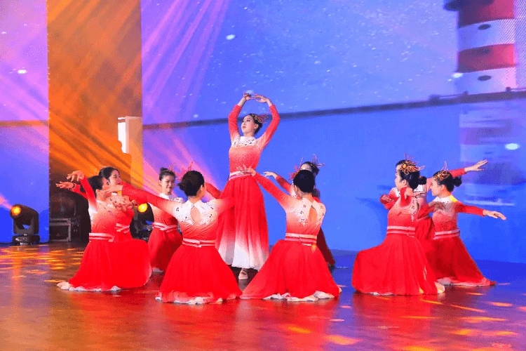 邀請(qǐng)賽在我校圓滿閉幕，新華學(xué)子勇奪佳績