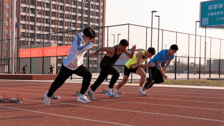 孩子不想上學(xué)，選擇打工還是來成都新華學(xué)技術(shù)