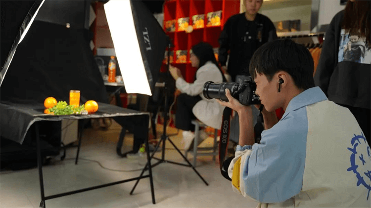 孩子不想上學(xué)，選擇打工還是來成都新華學(xué)技術(shù)