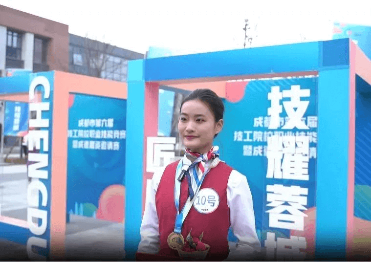 新華青年說—關(guān)于青春，來看新華學(xué)子怎么說