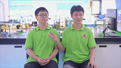 新華青年說—關(guān)于青春，來看新華學(xué)子怎么說