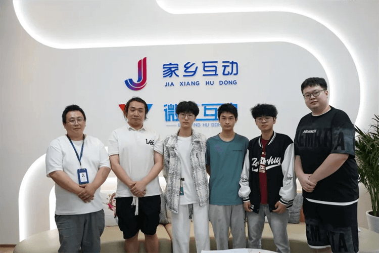 恭喜！成都新華電競學子成功簽約