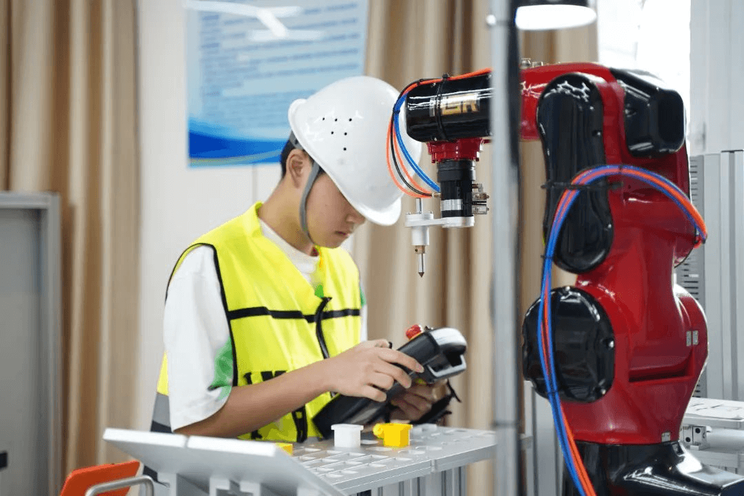 這6類同學(xué)別錯(cuò)過成都新華秋季最后補(bǔ)錄機(jī)會(huì)