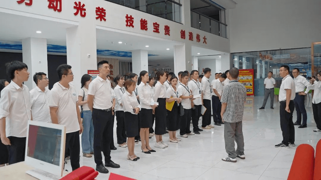 開(kāi)學(xué)一個(gè)月，新華學(xué)子的校園生活是什么樣的呢