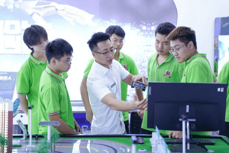 為你揭秘|成都新華如何開展特色化教學(xué)