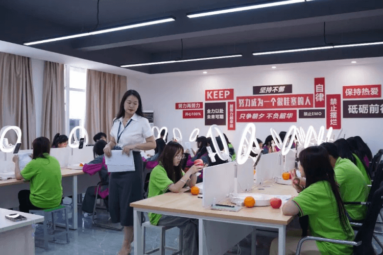 為你揭秘|成都新華如何開展特色化教學(xué)