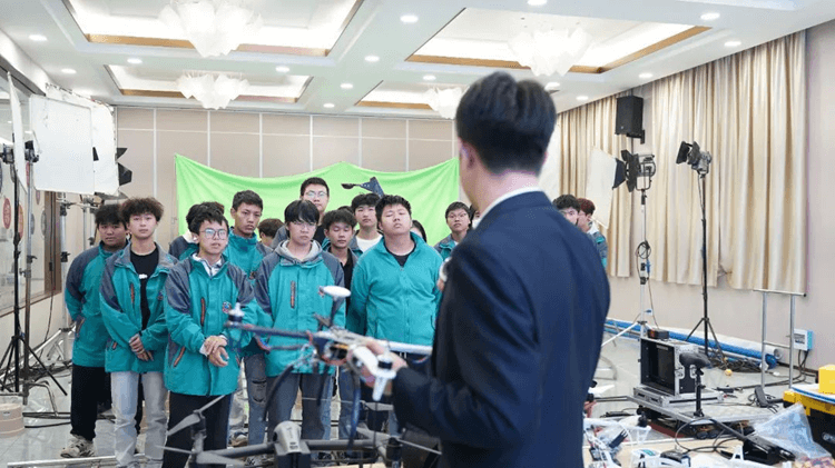 為什么建議年輕人要學一門技術？