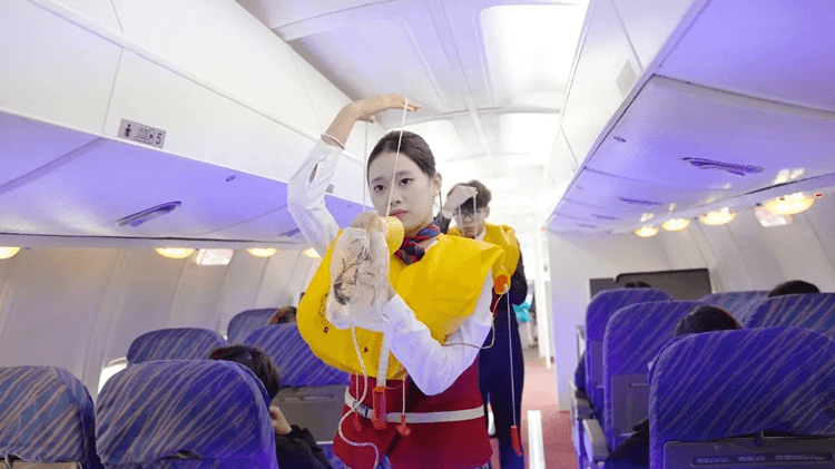 成都新華夏秋季預(yù)科班火熱報名中