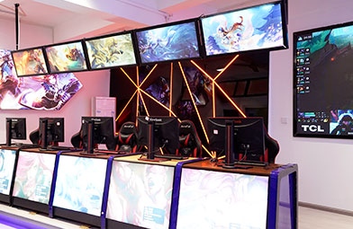 四川新華電腦學(xué)院電競(jìng)實(shí)訓(xùn)基地