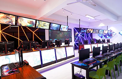 四川新華電腦學(xué)院電競(jìng)實(shí)訓(xùn)基地