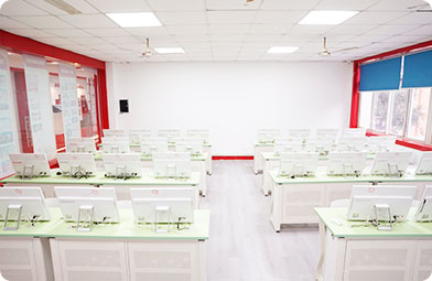 四川新華電腦學(xué)院電商實(shí)訓(xùn)基地