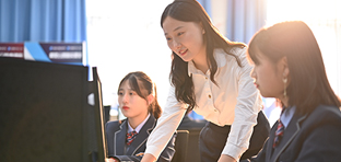 強(qiáng)大的師資團(tuán)隊(duì)