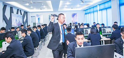 實(shí)戰(zhàn)授課，實(shí)訓(xùn)教學(xué)