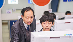 四川新華電腦學(xué)院實(shí)訓(xùn)環(huán)境